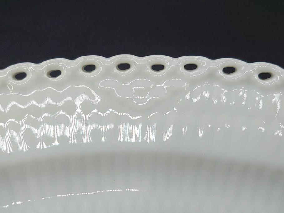 稀少　デンマーク　ROYAL COPENHAGEN(ロイヤルコペンハーゲン)　White Fluted Full Lace　ホワイトフルーテッド フルレース　美しいデザインが優雅さを演出するプレート4枚セット(皿、洋食器)(R-075791)