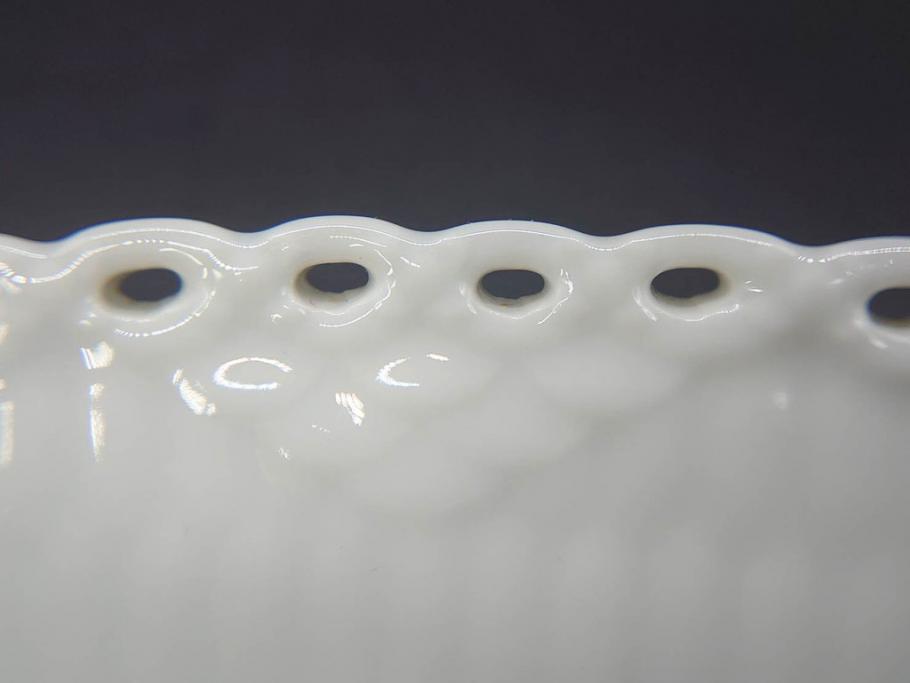 稀少　デンマーク　ROYAL COPENHAGEN(ロイヤルコペンハーゲン)　White Fluted Full Lace　ホワイトフルーテッド フルレース　美しいデザインが優雅さを演出するプレート4枚セット(皿、洋食器)(R-075791)