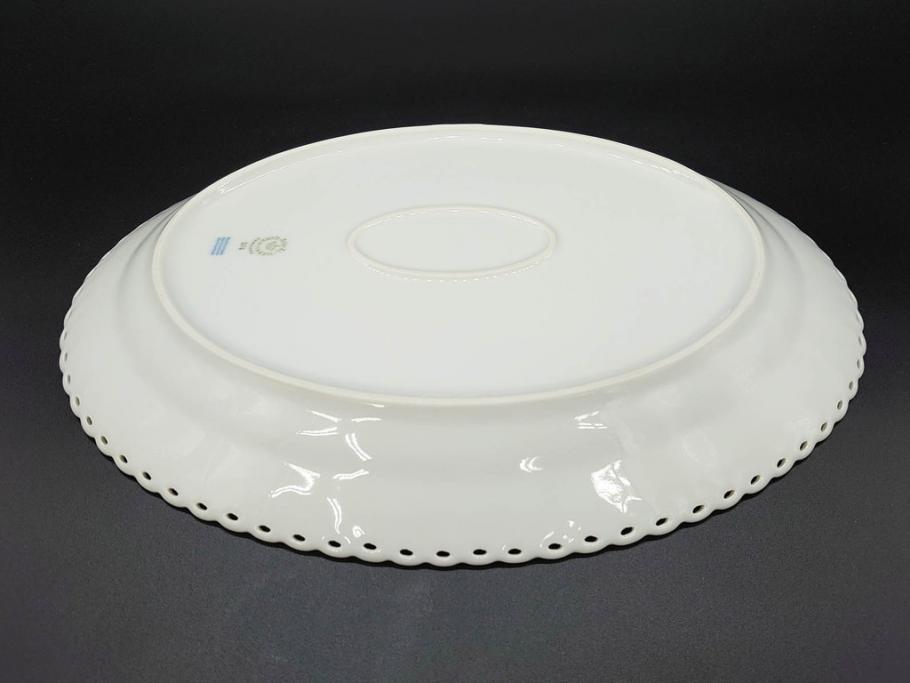 稀少　デンマーク　ROYAL COPENHAGEN(ロイヤルコペンハーゲン)　White Fluted Full Lace　ホワイトフルーテッド フルレース　美しいデザインが優雅さを演出するプレート4枚セット(皿、洋食器)(R-075791)