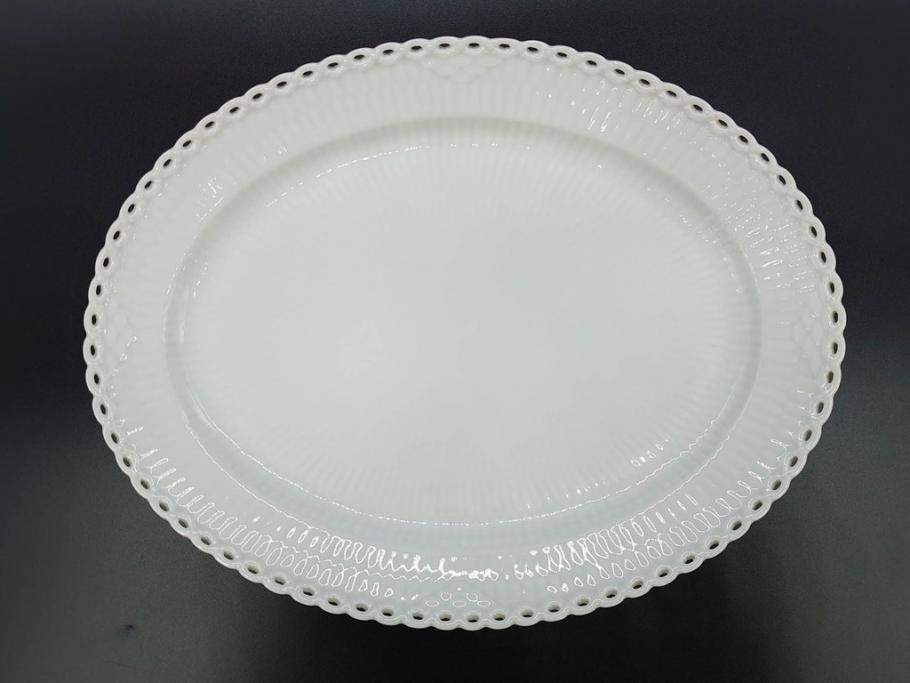 稀少　デンマーク　ROYAL COPENHAGEN(ロイヤルコペンハーゲン)　White Fluted Full Lace　ホワイトフルーテッド フルレース　美しいデザインが優雅さを演出するプレート4枚セット(皿、洋食器)(R-075791)