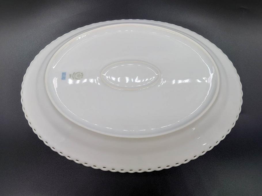 稀少　デンマーク　ROYAL COPENHAGEN(ロイヤルコペンハーゲン)　White Fluted Full Lace　ホワイトフルーテッド フルレース　美しいデザインが優雅さを演出するプレート4枚セット(皿、洋食器)(R-075791)
