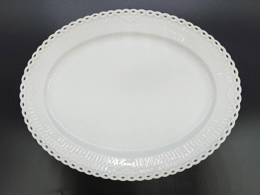 稀少　デンマーク　ROYAL COPENHAGEN(ロイヤルコペンハーゲン)　White Fluted Full Lace　ホワイトフルーテッド フルレース　美しいデザインが優雅さを演出するプレート4枚セット(皿、洋食器)(R-075791)
