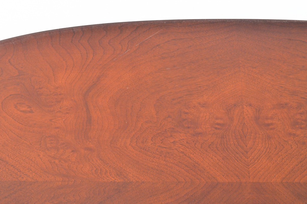 中古　美品　神戸洋家具　メープル不二屋　ガラス天板付き　 曲線を描いたデザインが素敵なセンターテーブル(オーバルテーブル、ローテーブル)(R-057825)