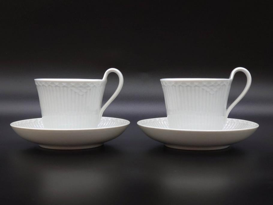デンマーク　ROYAL COPENHAGEN(ロイヤルコペンハーゲン)　ホワイトフルーテッド ハーフレース　ブルーフラワー カーブ　ハイハンドル 気品漂う佇まいが魅力のカップ&ソーサー3客セット(White Fluted、C&S、洋食器)(R-075792)