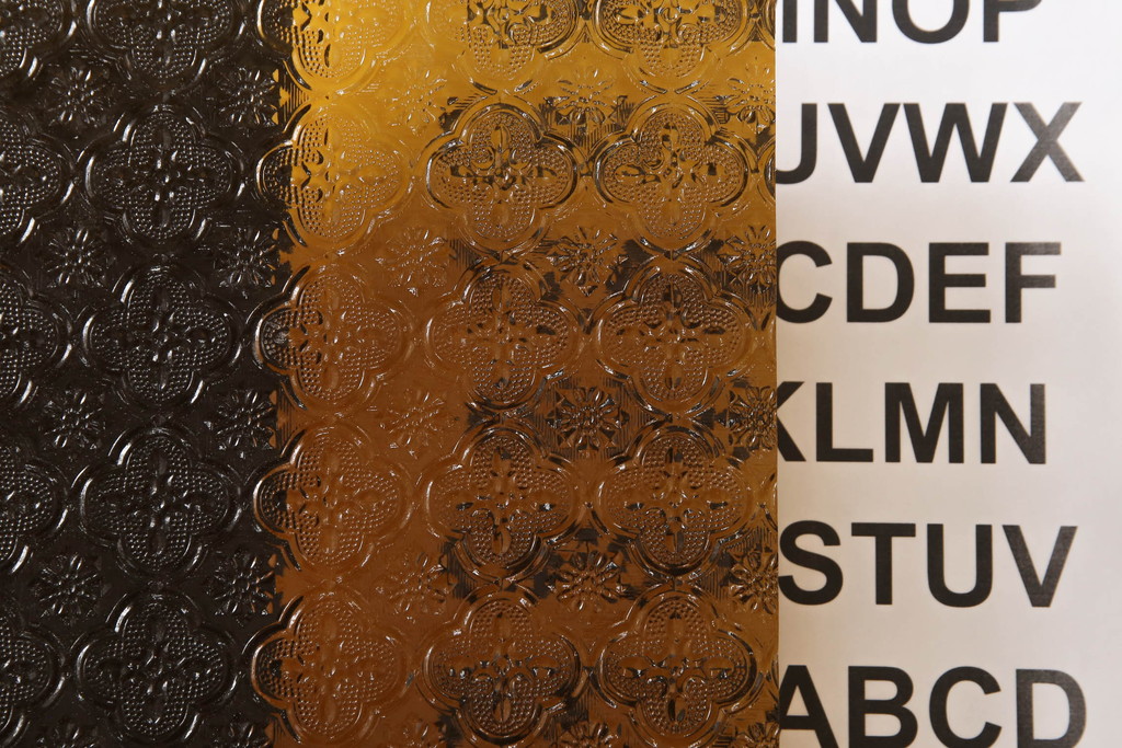 非売品　リメイク用ガラスパーツ　レトロな模様がアクセントになるカラーガラス　茶色(新品ガラス、色ガラス)(R-069200)