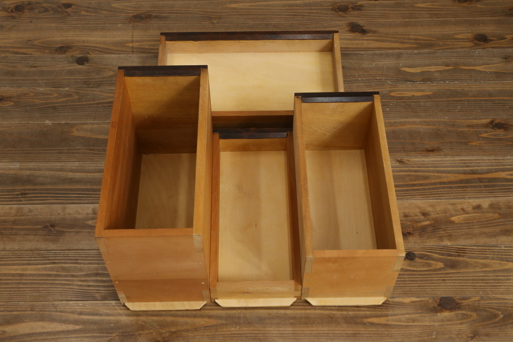 中古　美品　松本民芸家具　西洋アンティークのような雰囲気を感じさせる、丸型一面鏡のドレッサー(鏡台、ミラー)(定価約43万円)(R-053900)