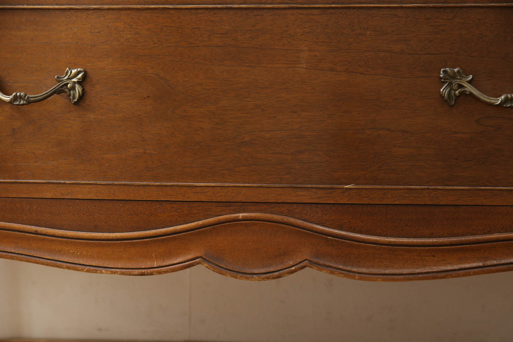 中古　美品　DREXEL HERITAGE(ドレクセルヘリテイジ)　Touraine(ツーレイン)　マホガニー材製の贅沢なアンティーク調チェスト(引き出し、サイドチェスト)(R-067912)