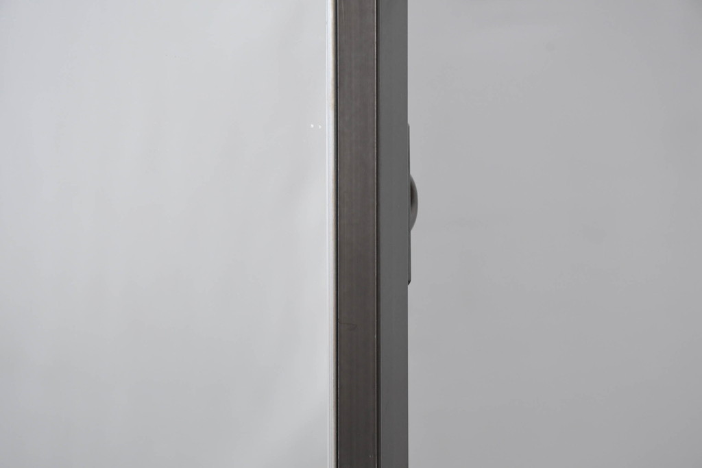 中古　エグジットメタルワークサプライ(EXIT METAL WORK SUPPLY)　インダストリアル感溢れるデザインのスタンドミラー3台セット(姿見、鏡、店舗什器)(定価3台で約42万円)(R-81168)
