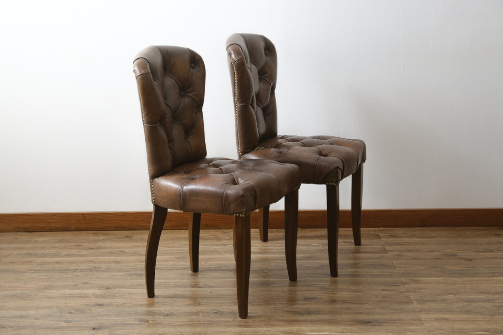 中古　ハロ(HALO)　アスプルンド(ASPLUND)取り扱い　CHESTER CHAIR(チェスターチェア)　重厚感のある佇まいが魅力的なチェア2脚セット(ダイニングチェア、椅子、イス)(R-065174)