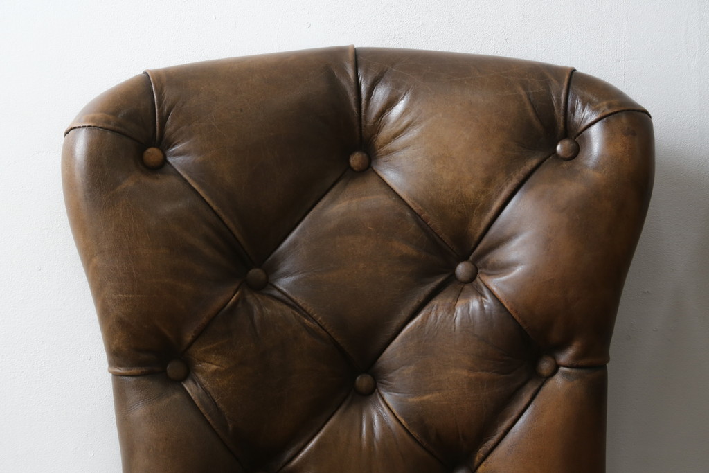 中古　ハロ(HALO)　アスプルンド(ASPLUND)取り扱い　CHESTER CHAIR(チェスターチェア)　重厚感のある佇まいが魅力的なチェア2脚セット(ダイニングチェア、椅子、イス)(R-065174)