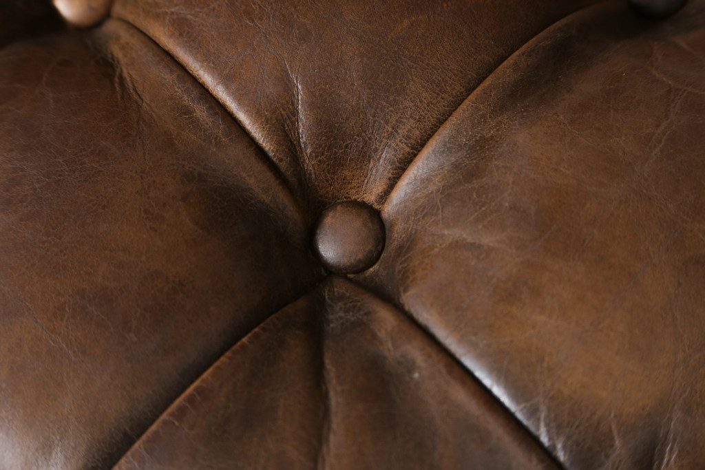 中古　ハロ(HALO)　アスプルンド(ASPLUND)取り扱い　CHESTER CHAIR(チェスターチェア)　重厚感のある佇まいが魅力的なチェア2脚セット(ダイニングチェア、椅子、イス)(R-065174)