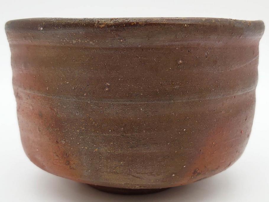 重要無形文化財　人間国宝　山本陶秀　備前焼　約12cm　4寸　深みのある色合いが上品な和の雰囲気を高める茶碗(和食器、抹茶碗、茶道具、茶器、共箱付き、四寸)(R-075878)