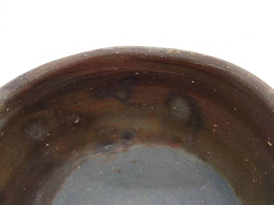 重要無形文化財　人間国宝　山本陶秀　備前焼　約12cm　4寸　深みのある色合いが上品な和の雰囲気を高める茶碗(和食器、抹茶碗、茶道具、茶器、共箱付き、四寸)(R-075878)