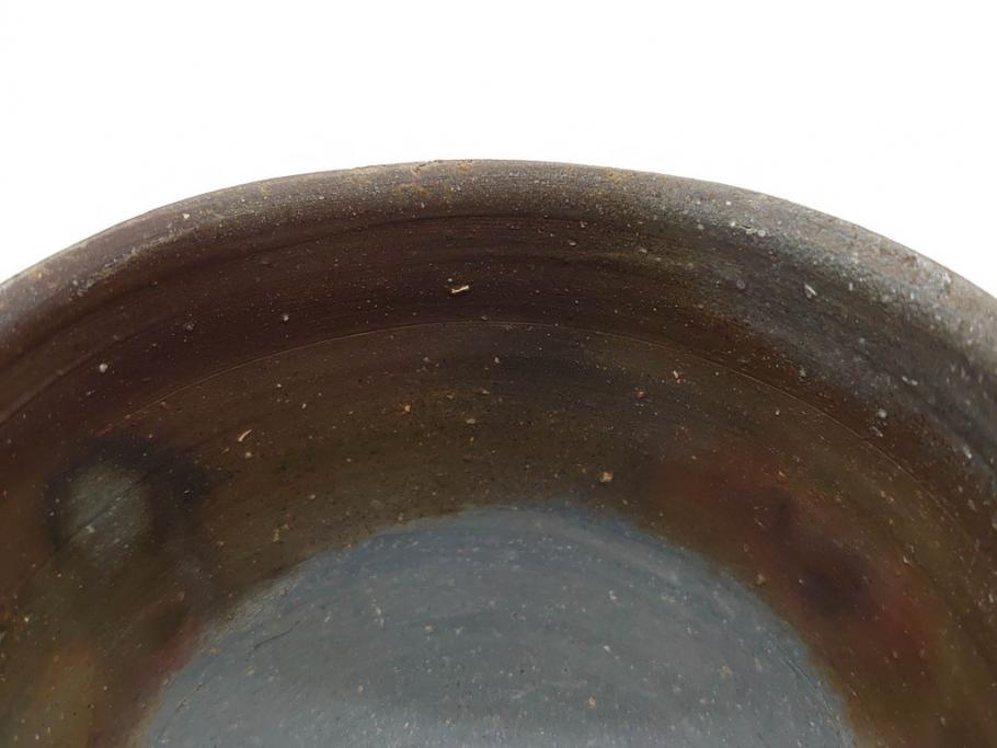 重要無形文化財　人間国宝　山本陶秀　備前焼　約12cm　4寸　深みのある色合いが上品な和の雰囲気を高める茶碗(和食器、抹茶碗、茶道具、茶器、共箱付き、四寸)(R-075878)