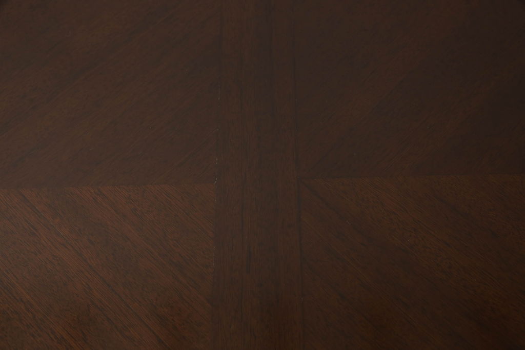 中古　美品　イギリス高級品　THEODORE ALEXANDER(セオドア・アレキサンダー)　なめらかな曲線の猫脚や装飾が優美なデスク(テーブル、机、ワークデスク、在宅ワーク)(定価推定約110万円)(R-060781)