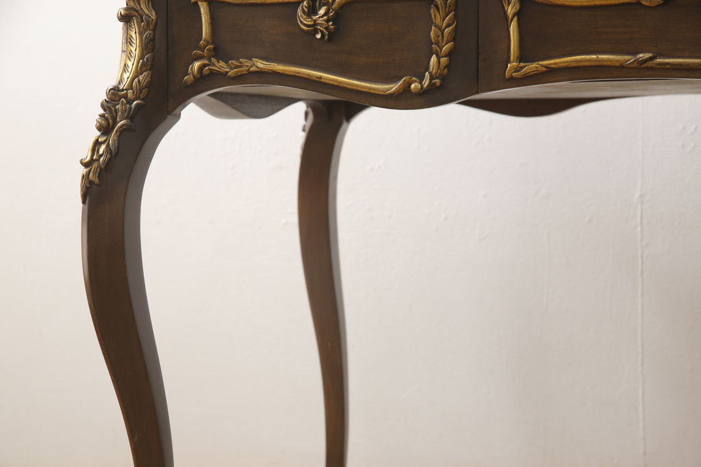 中古　美品　イギリス高級品　THEODORE ALEXANDER(セオドア・アレキサンダー)　なめらかな曲線の猫脚や装飾が優美なデスク(テーブル、机、ワークデスク、在宅ワーク)(定価推定約110万円)(R-060781)