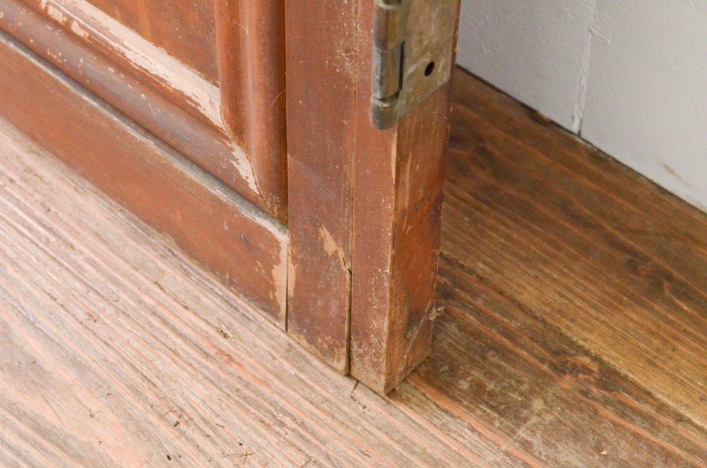 アンティーク建具　レトロな雰囲気を醸し出すガラス扉1枚(木製扉、ドア)(R-067336)