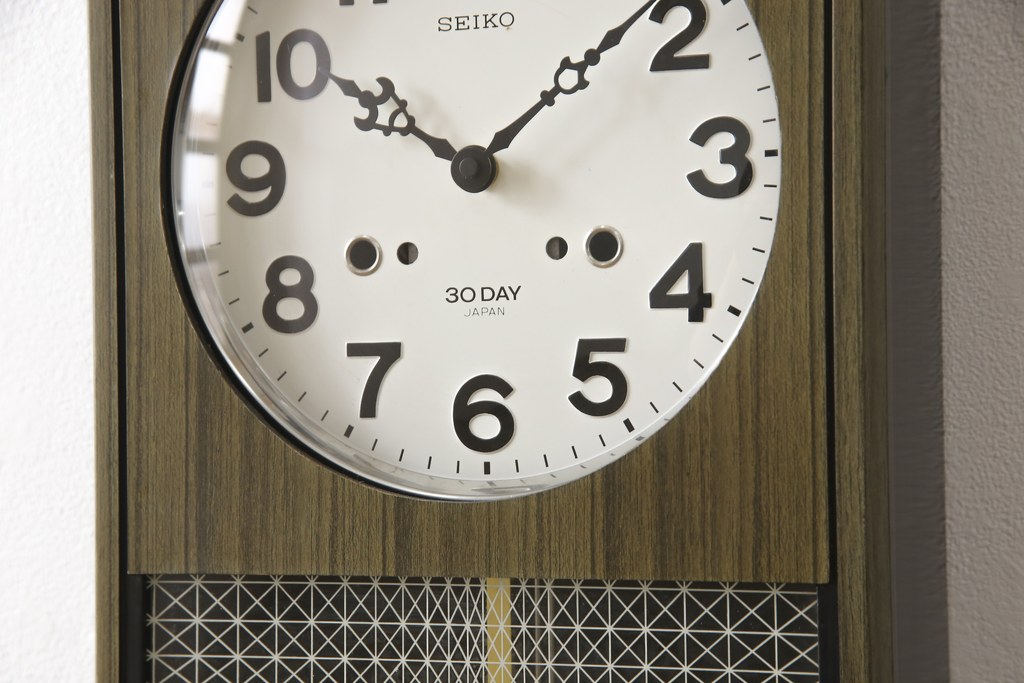 昭和レトロ　SEIKO(セイコー)　リメイク(ムーブメント新品・電池式)　どこか懐かしさが漂う掛け時計(柱時計、古時計)(R-057959)