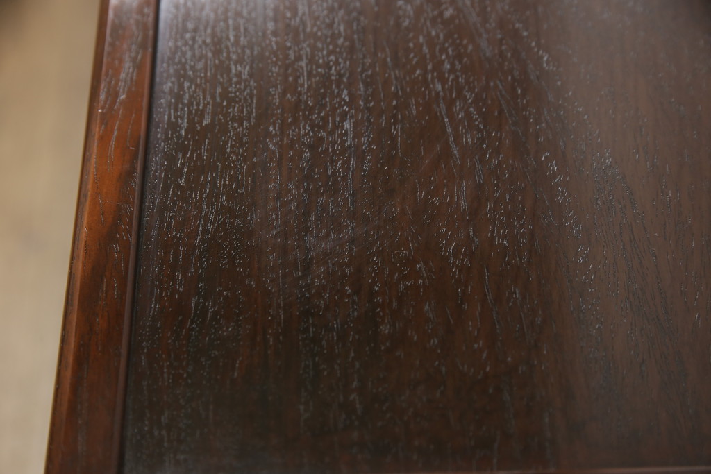 中古　伝統工芸品　大阪唐木指物　紫檀(シタン)材　総漆塗り　縦横の格子がすっきりとした印象の飾り棚(茶棚、違い棚、戸棚、収納棚)(R-061320)