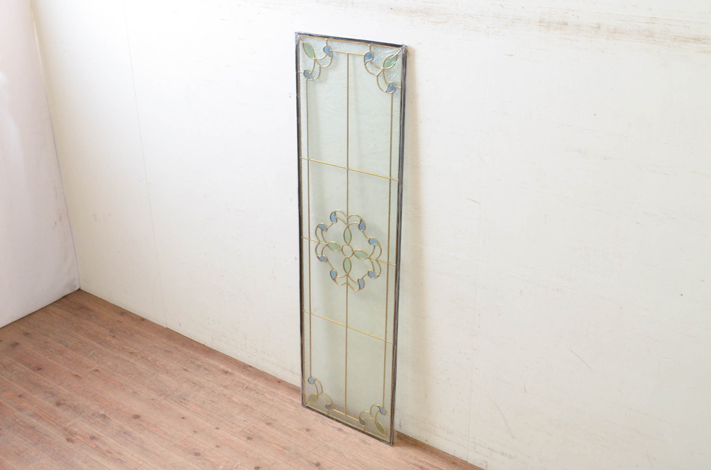未使用品　万華鏡(まんげきょう)　デットストック品のステンドグラス(建具、ドア、窓、照明、衝い立て、衝立、つい立て)(定価約17万3千円)(R-074411)