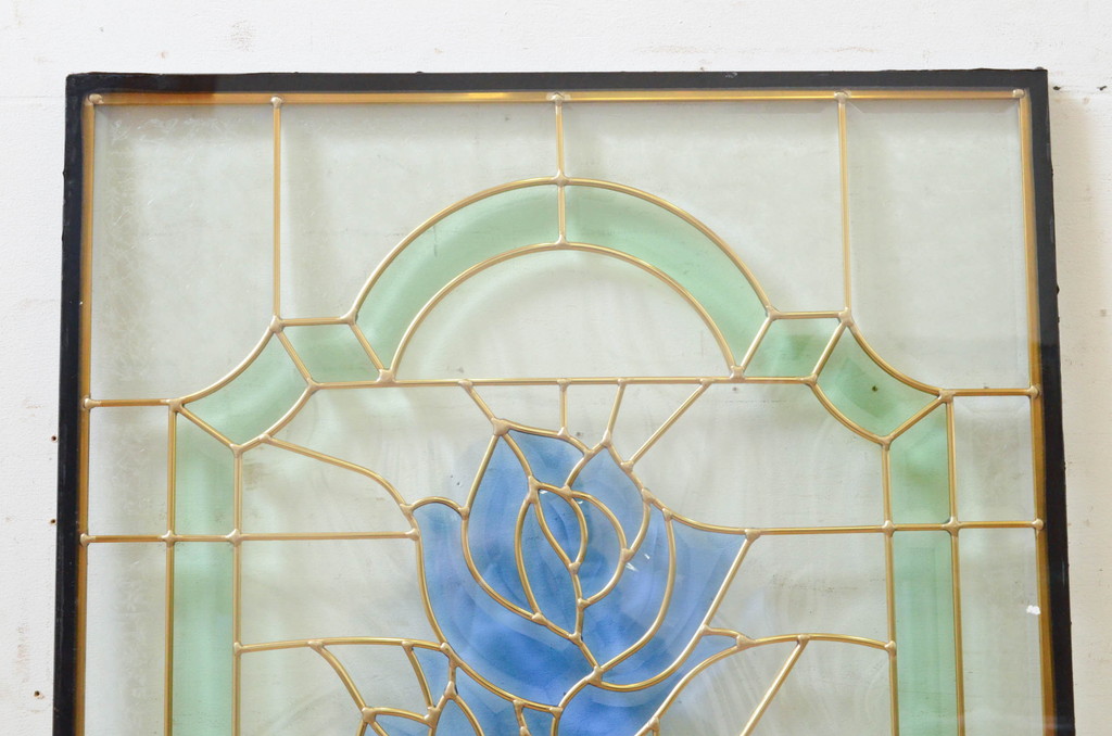 未使用品　窓辺の薔薇(まどべのばら)　デットストック品のステンドグラス(建具、ドア、窓、照明、衝い立て、衝立、つい立て)(定価約10万4千円)(R-074423)