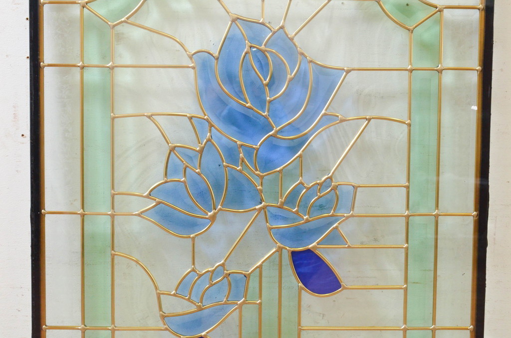 未使用品　窓辺の薔薇(まどべのばら)　デットストック品のステンドグラス(建具、ドア、窓、照明、衝い立て、衝立、つい立て)(定価約10万4千円)(R-074423)