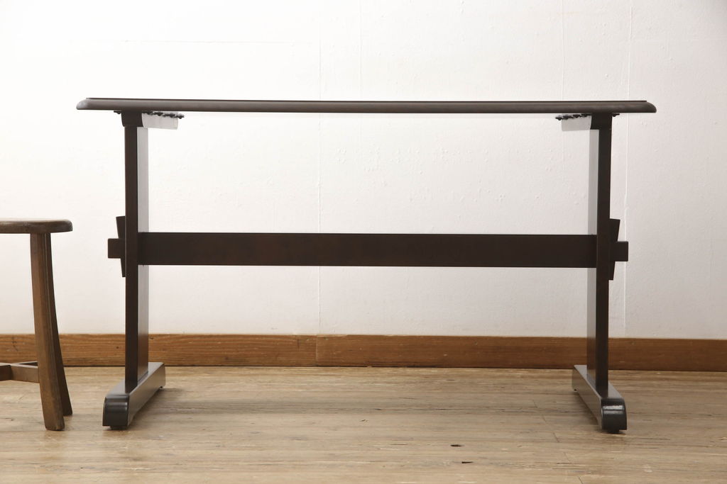 中古　北海道民芸家具　洗練された佇まいのシンプルなダイニングテーブル(食卓、作業台)(R-052525)