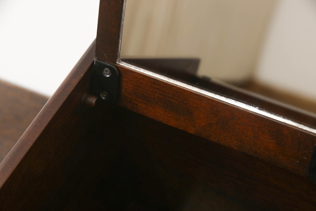 和製ビンテージ　希少な絶版品　北海道民芸家具　コンパクトなサイズ感で使いやすい卓上鏡台(小引き出し、鏡、ドレッサー、小物収納、ヴィンテージ)(R-064476)