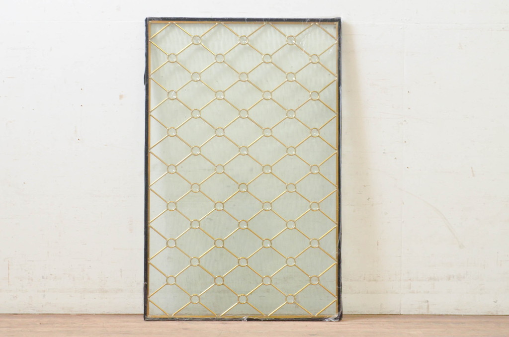 未使用品　菱格子(ヒシクロス)　デットストック品のステンドグラス(建具、ドア、窓、照明、衝い立て、衝立、つい立て)(定価約12万円)(R-074432)