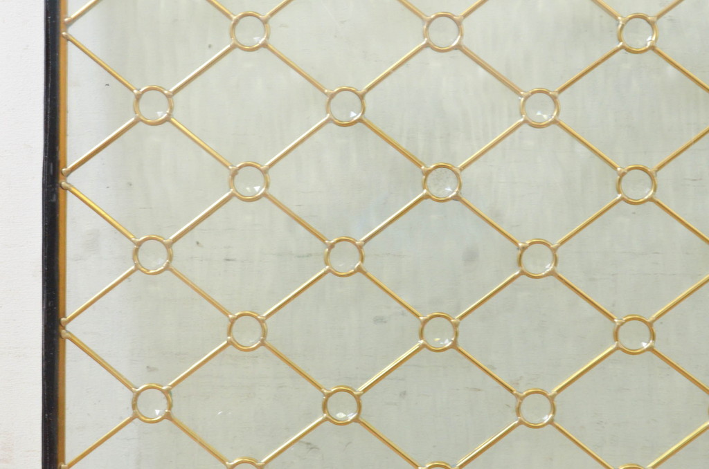 未使用品　菱格子(ヒシクロス)　デットストック品のステンドグラス(建具、ドア、窓、照明、衝い立て、衝立、つい立て)(定価約12万円)(R-074432)