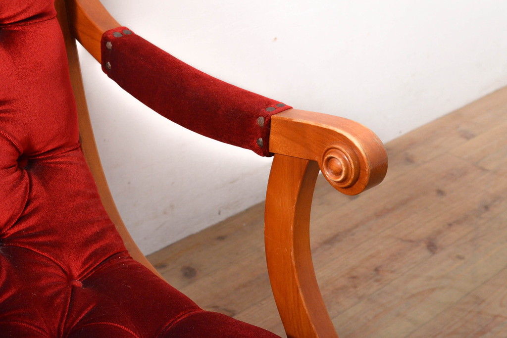 中古　横浜ダニエル(daniel)　ヨーロピアンなデザインが素敵なブーツワイドアームチェア(定価約30万円)(1人掛けソファ、ラウンジチェア、椅子)(R-056912)