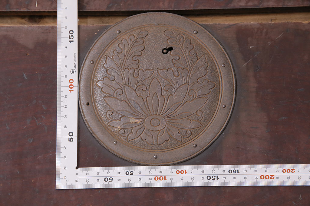 ラフジュ工房オリジナル　古金具・古パーツリメイク　上品な雰囲気漂う金具(和箪笥、衣装箪笥、整理箪笥、引き出し、チェスト)(R-049535)