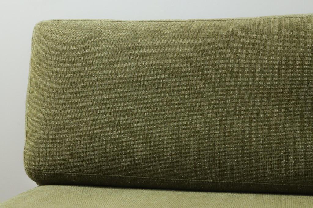 中古　AKASE(旧アカセ木工)　MASTERWAL(マスターウォール)　DANISH SOFA(デニッシュソファ)　ウォールナット材　ゆったりとした座り心地が魅力的な3人掛けソファ(三人掛け、3P、トリプルソファ)(定価約38万円)(R-075102)