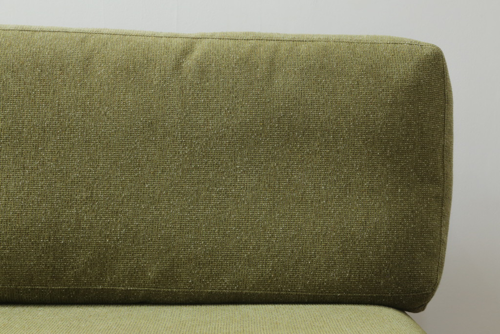 中古　AKASE(旧アカセ木工)　MASTERWAL(マスターウォール)　DANISH SOFA(デニッシュソファ)　ウォールナット材　ゆったりとした座り心地が魅力的な3人掛けソファ(三人掛け、3P、トリプルソファ)(定価約38万円)(R-075102)