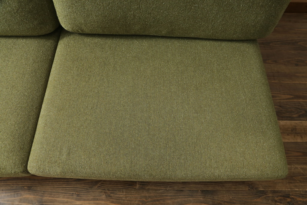 中古　AKASE(旧アカセ木工)　MASTERWAL(マスターウォール)　DANISH SOFA(デニッシュソファ)　ウォールナット材　ゆったりとした座り心地が魅力的な3人掛けソファ(三人掛け、3P、トリプルソファ)(定価約38万円)(R-075102)