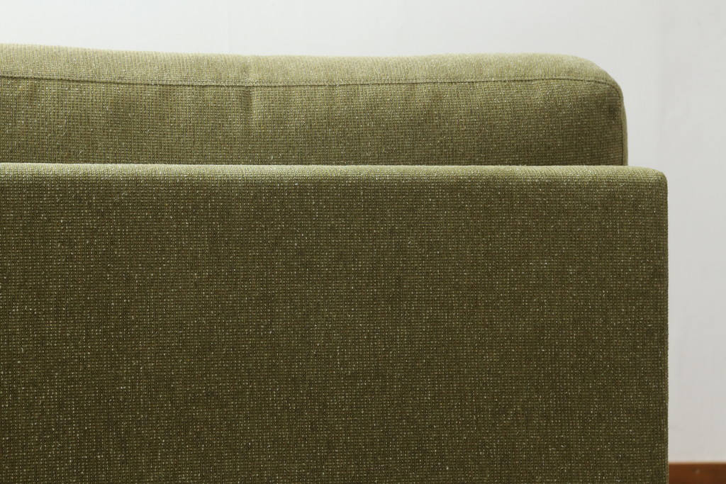 中古　AKASE(旧アカセ木工)　MASTERWAL(マスターウォール)　DANISH SOFA(デニッシュソファ)　ウォールナット材　ゆったりとした座り心地が魅力的な3人掛けソファ(三人掛け、3P、トリプルソファ)(定価約38万円)(R-075102)
