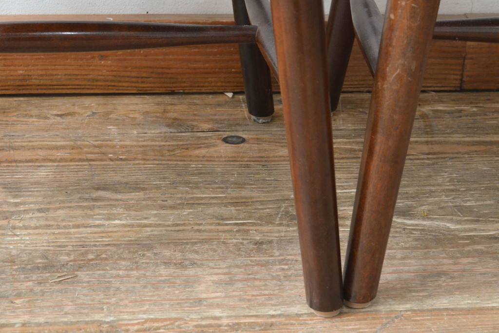 中古　松本民芸家具　220F型　シックな佇まいが魅力的なチェア2脚セット(ダイニングチェア、板座チェア、椅子、イス)(定価2脚で約24万円)(R-067613)