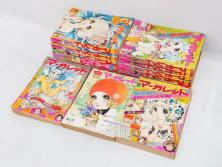 昭和47・49・50年　1972・1974・1975年　週刊 マーガレット　別冊　デラックス　増刊　少女雑誌13冊セット(ベルサイユのばら、ママはライバル、ファッション、芸能、漫画、まんが、マンガ、総合週刊誌、集英社、古本)(R-082746)