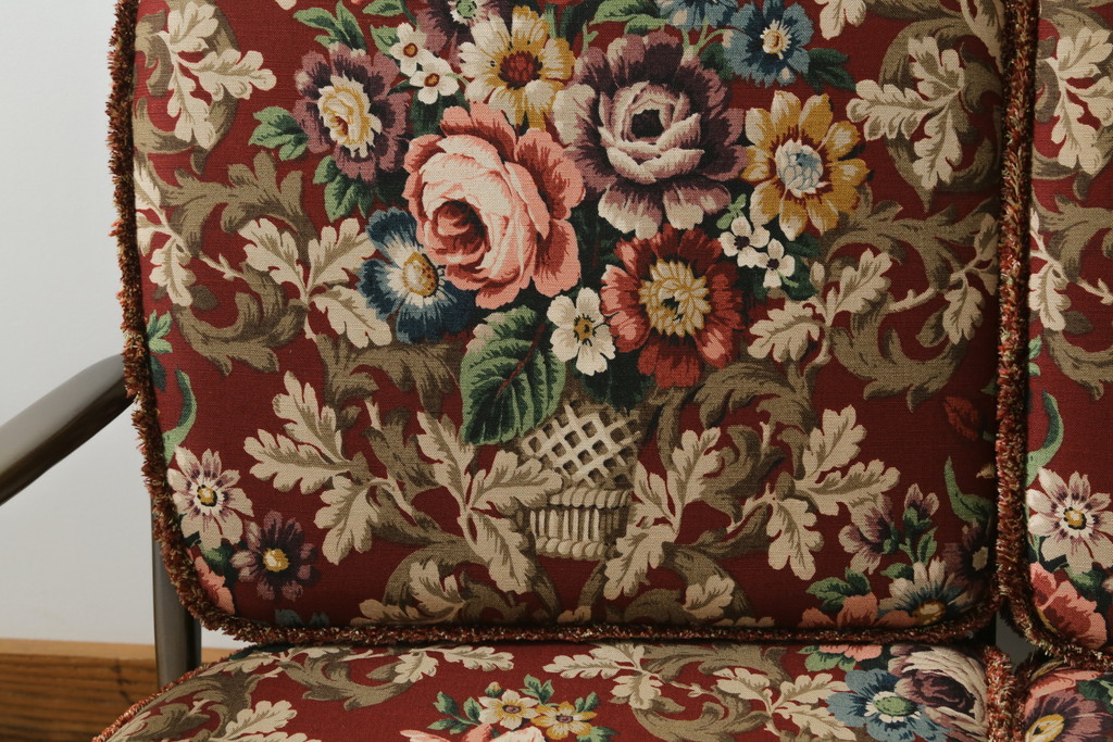 イギリスビンテージ　ERCOL(アーコール)　優雅でクラシカルな雰囲気を高める3人掛けソファ(アームソファ、3Pソファ、三人掛け、ヴィンテージ、英国、北欧)(R-069039)