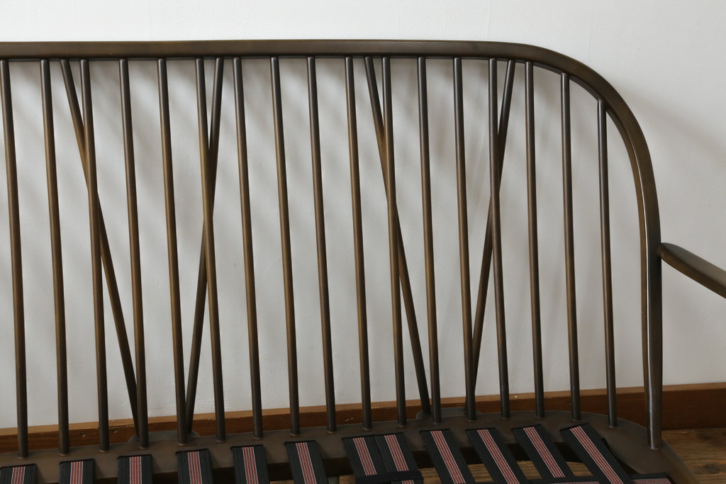 イギリスビンテージ　ERCOL(アーコール)　優雅でクラシカルな雰囲気を高める3人掛けソファ(アームソファ、3Pソファ、三人掛け、ヴィンテージ、英国、北欧)(R-069039)