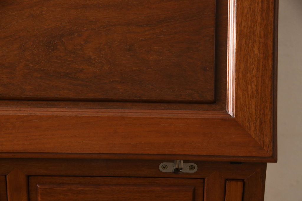 中古　高級唐木家具　上質なつくりが品の良さを高めるカリン材製ライティングビューロー(デスク、机、在宅ワーク、在宅用チェスト、花梨材)(R-049250)