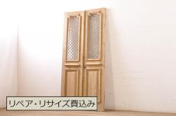 アンティーク建具　ヒノキ材・腰板ケヤキ材　玉杢　赤みがかった木肌と品のある金具が魅力の格子蔵戸1枚(玄関戸、玄関ドア、引き戸)(R-051731)