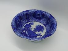 明治期　伊万里焼　ベロ藍　染付　8.7寸皿　約26.5　紺青色が目を引く花草文様の深鉢(八寸七分、牡丹、深皿、和食器、和皿)(R-061752)