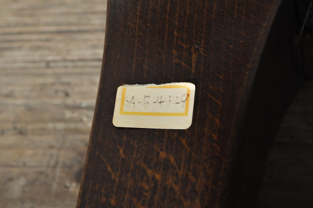 中古　美品　イギリス製　ビーチ材　品のある佇まいが魅力的な猫脚ハイスツール(ハイチェア、カウンターチェア、カウンタースツール、椅子、イス、英国)(R-074086)