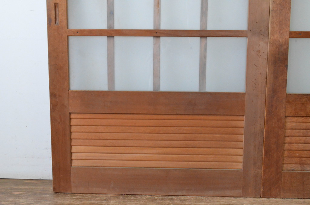 アンティーク建具　レトロなお部屋作りにおすすめなガラス戸2枚セット(きつね格子、狐格子、引き戸、格子戸、マス目、升目)(R-065478)