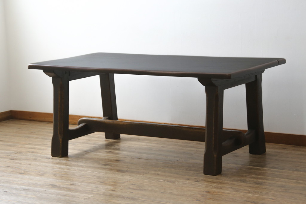 中古　超美品　展示品　飛騨産業　キツツキ　PROVINCIAL(プロヴィンシャル・プロビンシャル)シリーズ　P31　オーク材　どっしりとした堅牢なつくりと素朴な佇まいが魅力のタバーンテーブル(ダイニングテーブル、4人掛け、6人掛け、食卓、作業台)(定価約57万円)(R-079276)