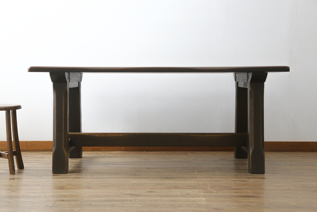 中古　超美品　展示品　飛騨産業　キツツキ　PROVINCIAL(プロヴィンシャル・プロビンシャル)シリーズ　P31　オーク材　どっしりとした堅牢なつくりと素朴な佇まいが魅力のタバーンテーブル(ダイニングテーブル、4人掛け、6人掛け、食卓、作業台)(定価約57万円)(R-079276)