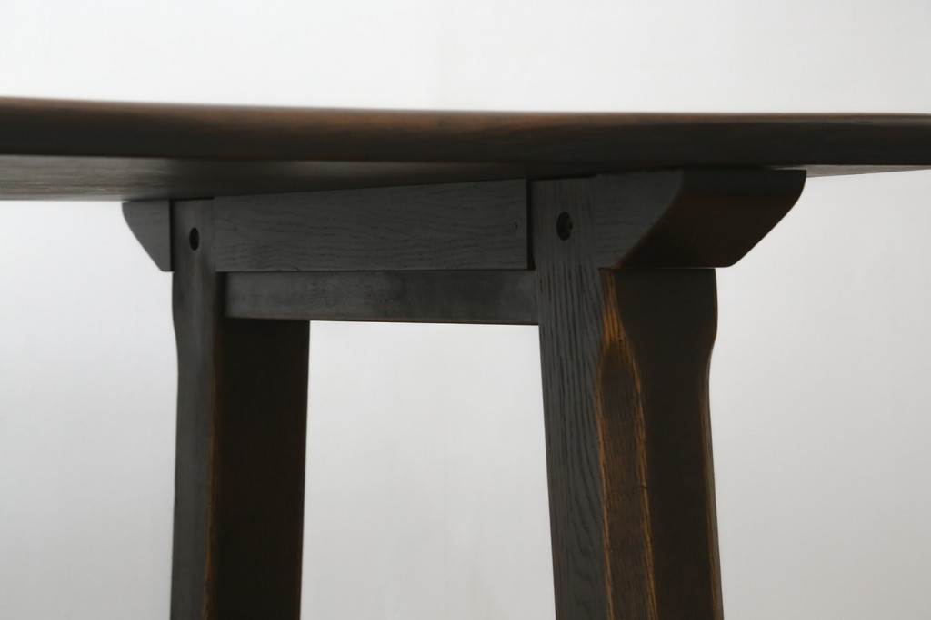 中古　超美品　展示品　飛騨産業　キツツキ　PROVINCIAL(プロヴィンシャル・プロビンシャル)シリーズ　P31　オーク材　どっしりとした堅牢なつくりと素朴な佇まいが魅力のタバーンテーブル(ダイニングテーブル、4人掛け、6人掛け、食卓、作業台)(定価約57万円)(R-079276)