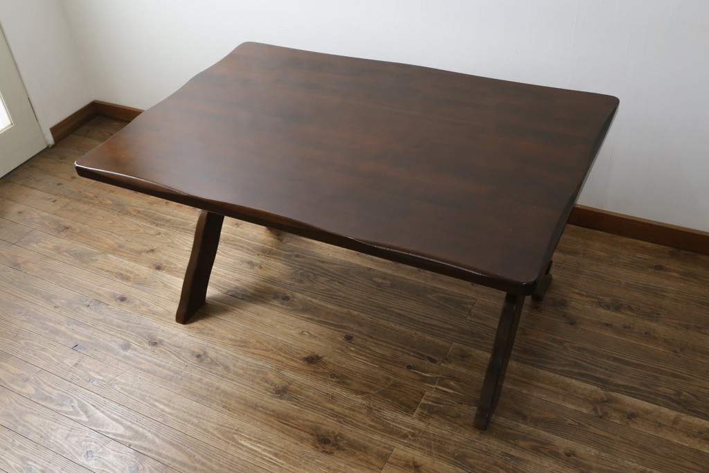 中古　希少な廃盤品　カリモク家具(karimoku)　ルスティック(RUSTIC)　柔らかな曲線が優しい雰囲気を醸し出すダイニングテーブル(食卓、4人掛け)(R-074055)