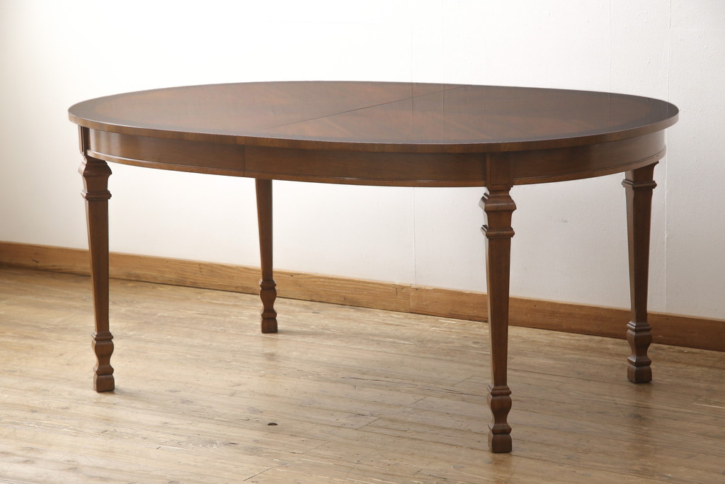 中古　美品　DREXEL HERITAGE(ドレクセルヘリテイジ)　FRANCESCA(フランチェスカ)シリーズ　優美な佇まいのダイニングテーブル(2人掛け、4人掛け)(R-051811)